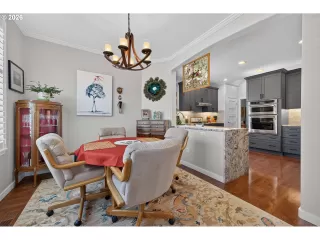 Photo #6: 146118643 Listing