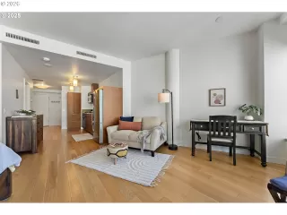 Photo #3: 146488955 Listing 