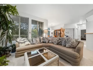 Browse active condo listings in SEXTON PLACE