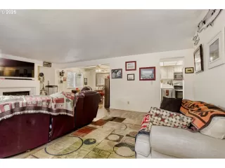 Photo #1: 146577066 Listing