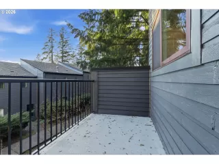 Photo #6: 146718341 Listing 