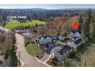 Photo #5: 147872815 Listing