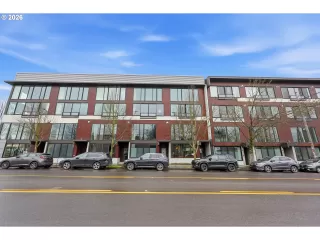 Photo #3: 147990417 Listing 