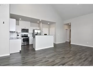 Photo #2: 148090730 Listing 
