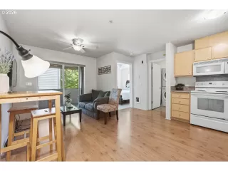 Photo #1: 148847096 Listing