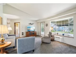 Photo #6: 149529970 Listing