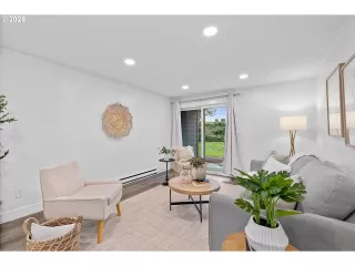 Photo #3: 149776017 Listing 