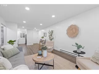 Photo #4: 149776017 Listing 