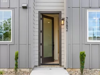 Photo #1: 150064055 Listing