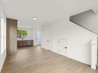 Photo #6: 150064055 Listing