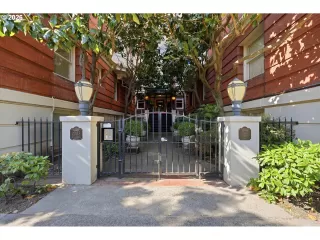 Photo #4: 150739149 Listing 