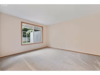 Photo #4: 150742506 Listing