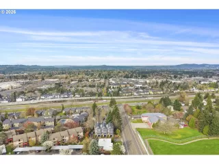 Photo #2: 151608116 Listing