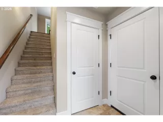 Photo #4: 151608116 Listing