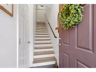 Photo #3: 151654183 Listing