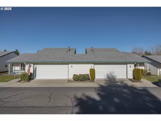 Photo #2: 151944039 Listing