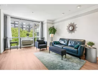 Photo #6: 152617321 Listing 