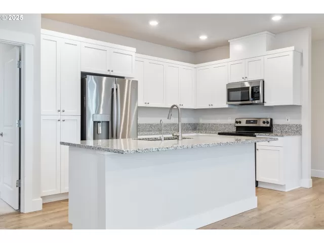 MLS: 153686923 Condo For Sale