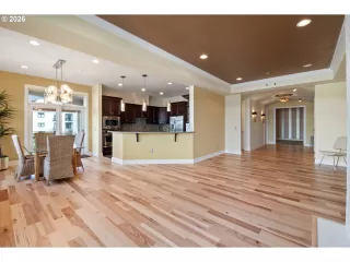 Photo #6: 154175178 Listing 