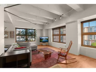 Photo #5: 154272048 Listing 