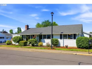 Browse active condo listings in EAGLE ESTATES