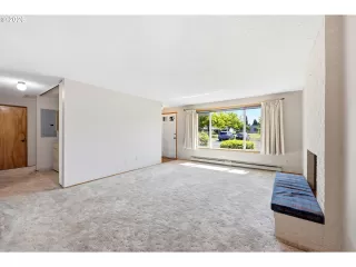 Photo #5: 154413498 Listing 