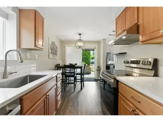 Photo #3: 154607476 Listing 