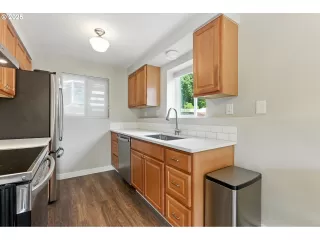 Photo #6: 154607476 Listing 