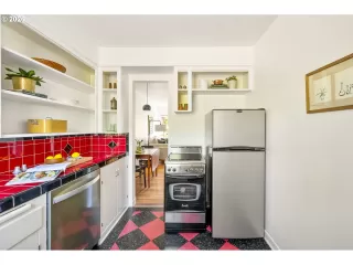 Photo #3: 154638866 Listing 