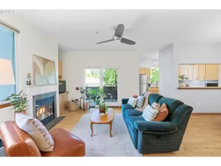 Photo #2: 154674583 Listing 