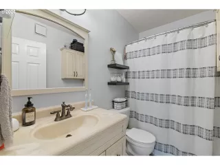 Photo #3: 154914822 Listing