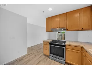 Photo #3: 155619617 Listing 