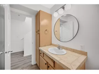 Photo #5: 155619617 Listing 