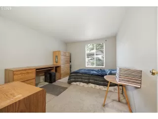 Photo #5: 155883342 Listing 