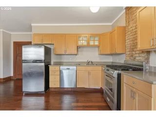 Photo #5: 155973607 Listing 