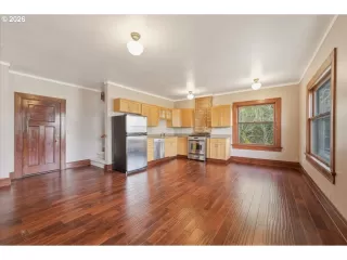 Photo #6: 155973607 Listing 