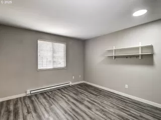 Photo #4: 156388810 Listing 