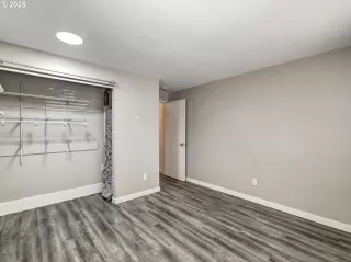 Photo #5: 156388810 Listing 