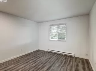 Photo #6: 156388810 Listing 