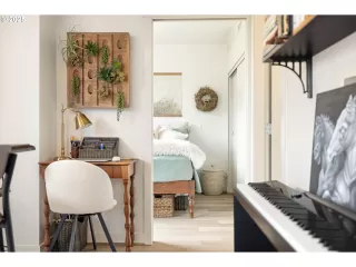 Photo #1: 156454804 Listing 