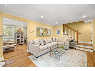 Photo #3: 156722731 Listing