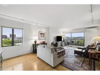 Photo #2: 156783299 Listing 