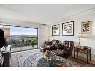 Photo #4: 156783299 Listing 