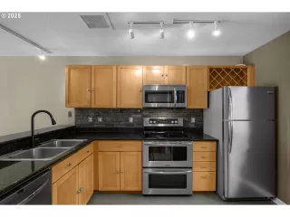 Photo #5: 157162926 Listing 