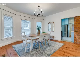 Photo #6: 157338702 Listing 