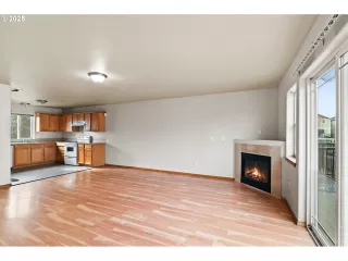 Photo #2: 157440354 Listing