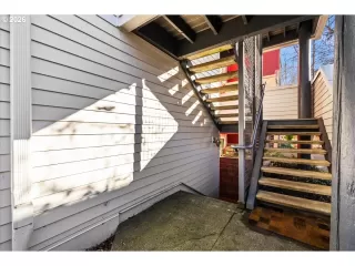 Photo #2: 157706949 Listing 