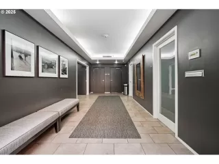 More Details about MLS # 157905703 : 1500 SW PARK AVE 422