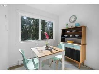 Photo #5: 158119291 Listing 