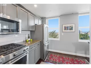 Photo #3: 158613839 Listing 